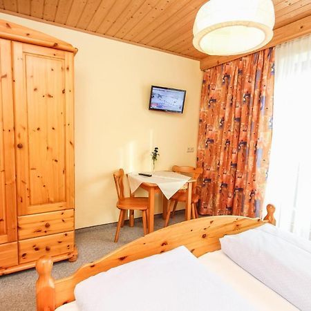 ヴァイトリンク Schneiderbauer Bed & Breakfast エクステリア 写真