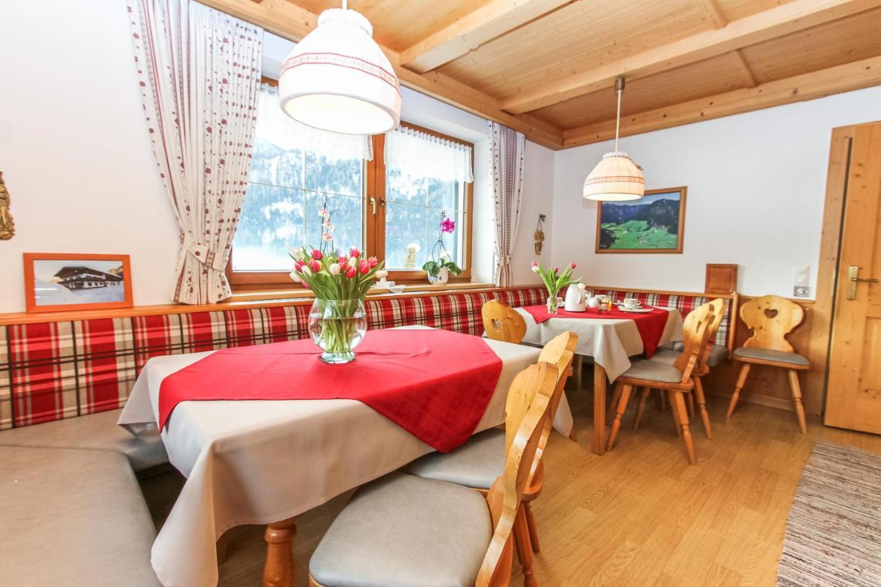 ヴァイトリンク Schneiderbauer Bed & Breakfast エクステリア 写真